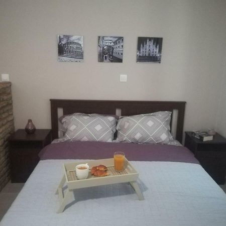 Port'S Little Gem Apartment Piraeus Exterior photo