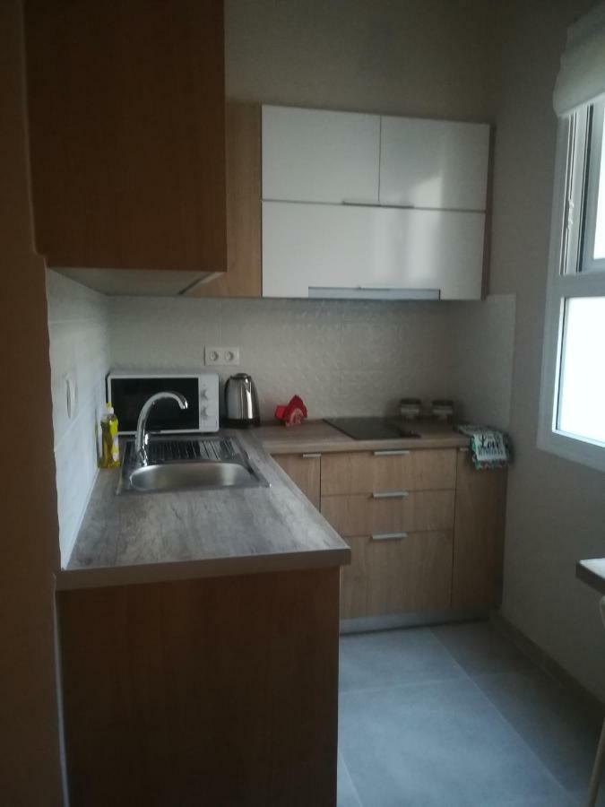 Port'S Little Gem Apartment Piraeus Exterior photo